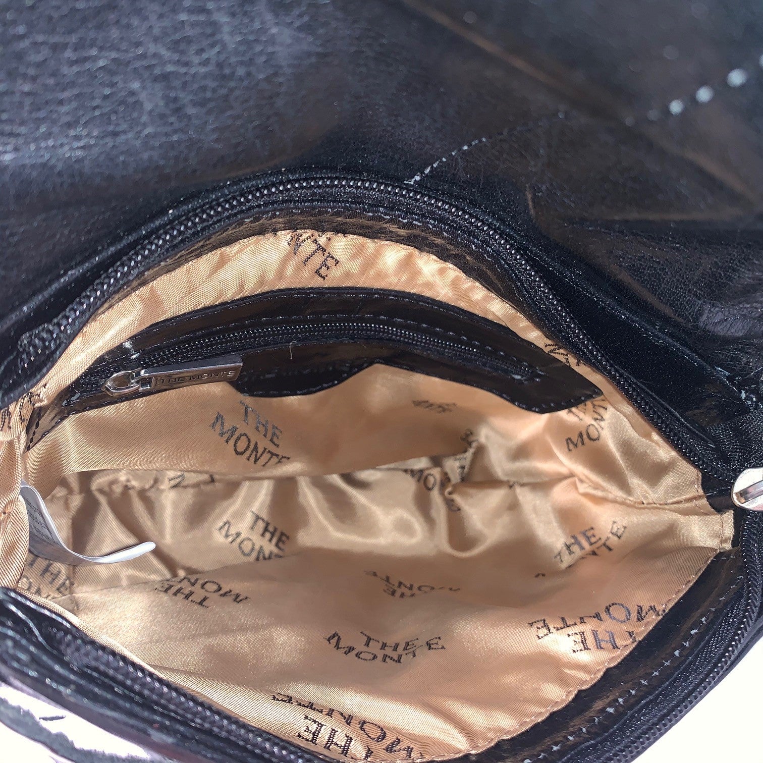 The Monte Axelremsväska Liten i Skinn Camel