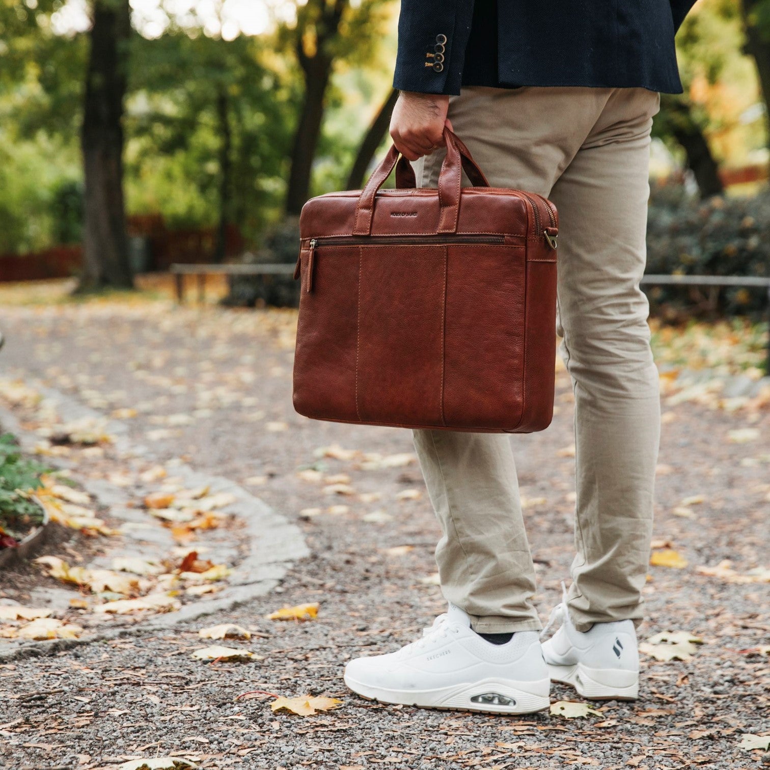 House Of Sajaco Datorportfölj 16" i Skinn Cognac