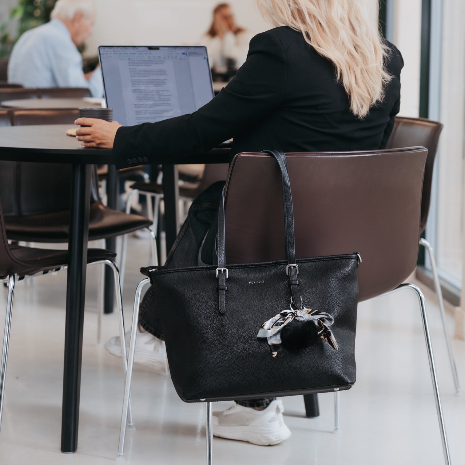 Puccini Anna Kasse Stor Svart